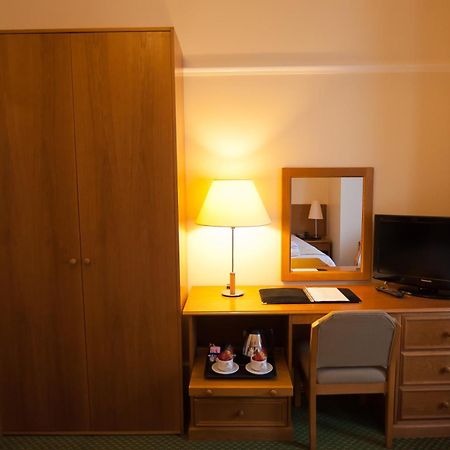 A Park View Hotel Вулвергемптон Екстериор снимка